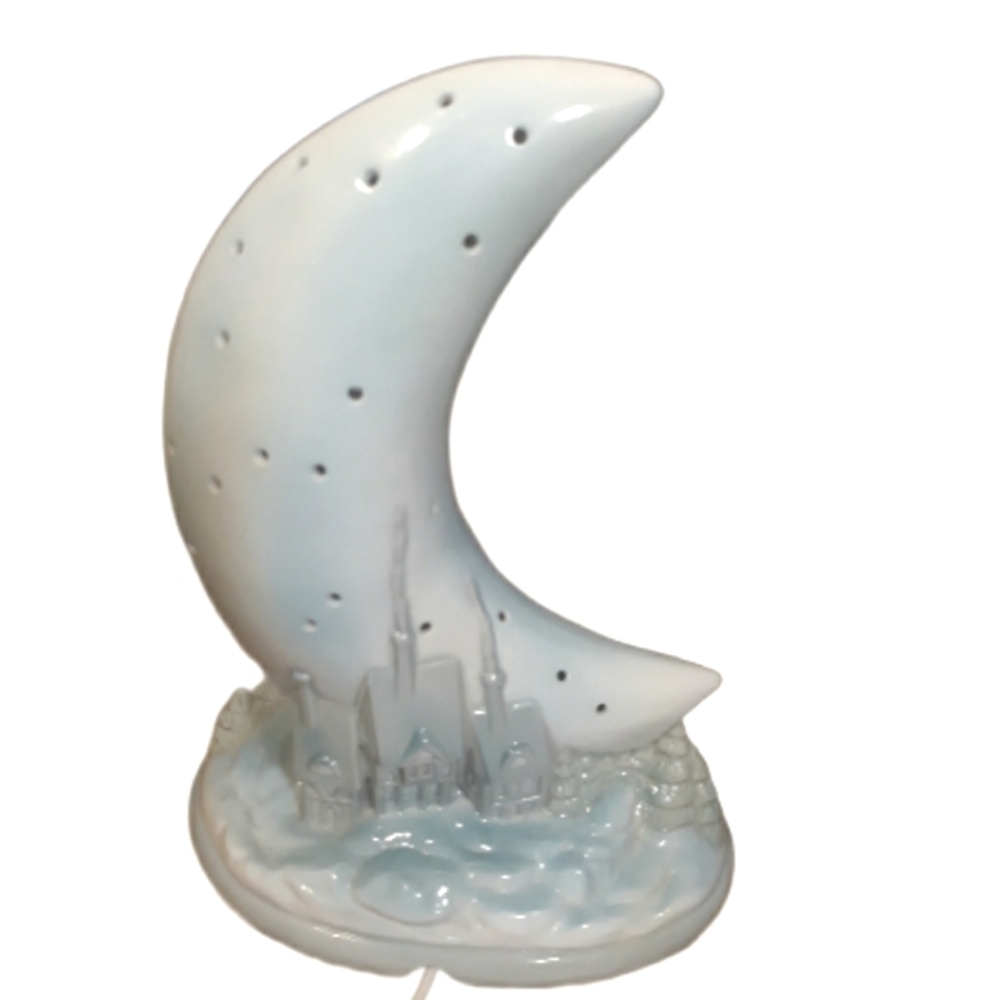 Vintage Decorative Outfit Ceramic Crescent Moon and Winter Village Table… - Picture 3 of 14